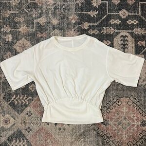 Lululemon Athletica Cream Fitted Ruched Short Sleeve Tee